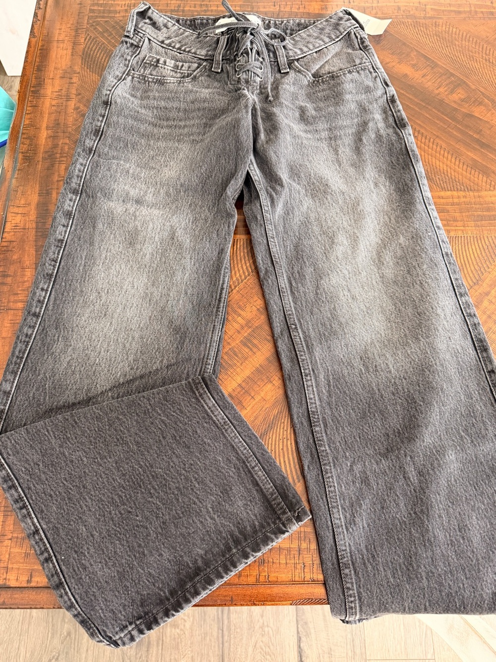 Hollister ultra low-rise baggy Lace up jeans